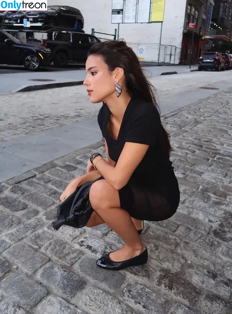 Ella Mendelsohn голая photo #1599 (ellamendelsohn)