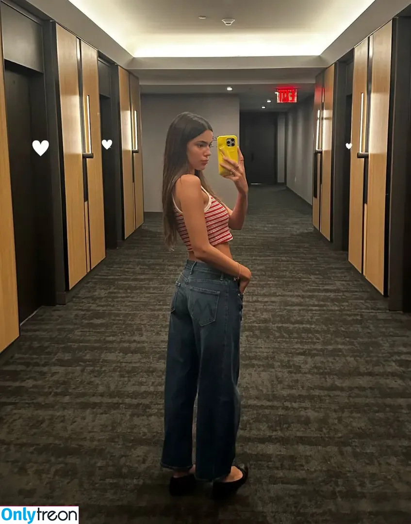 Ella Mendelsohn голая photo #1630 (ellamendelsohn)