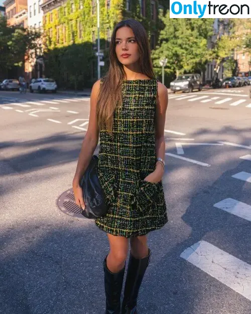 Ella Mendelsohn голая photo #1809 (ellamendelsohn)