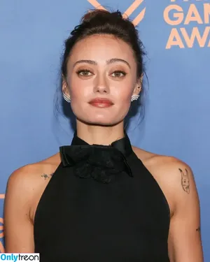 Ella Purnell / GRAYLINGPURNELL / ella_purnell nude photo #0660