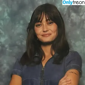 Ella Purnell / GRAYLINGPURNELL / ella_purnell nude photo #0694