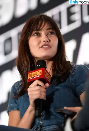 Ella Purnell / GRAYLINGPURNELL / ella_purnell nude photo #0700