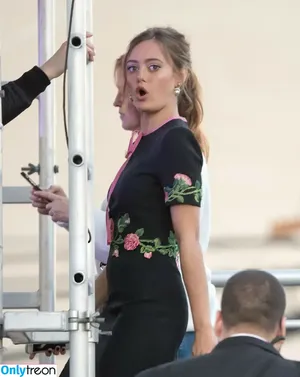 Ella Purnell / GRAYLINGPURNELL / ella_purnell nude photo #0711
