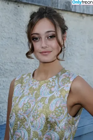 Ella Purnell / GRAYLINGPURNELL / ella_purnell nude photo #0819