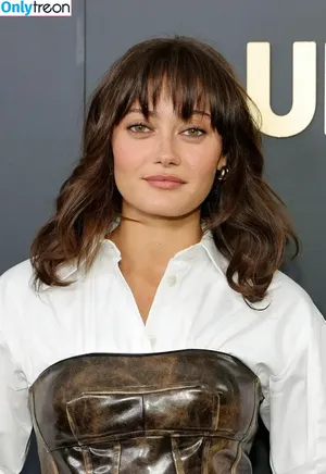 Ella Purnell / GRAYLINGPURNELL / ella_purnell nude photo #0829