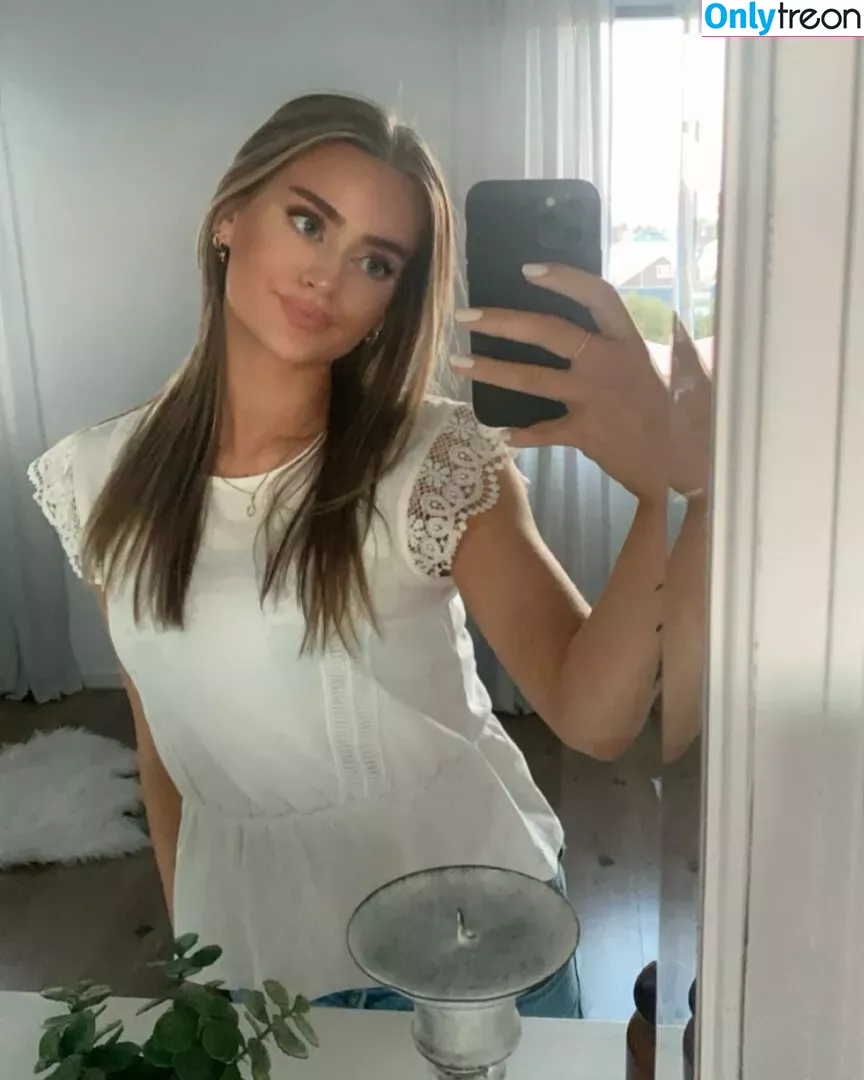 Ellaaaabergztrom nude photo #0040 (Ella Bergström / ellaaabergztrom)