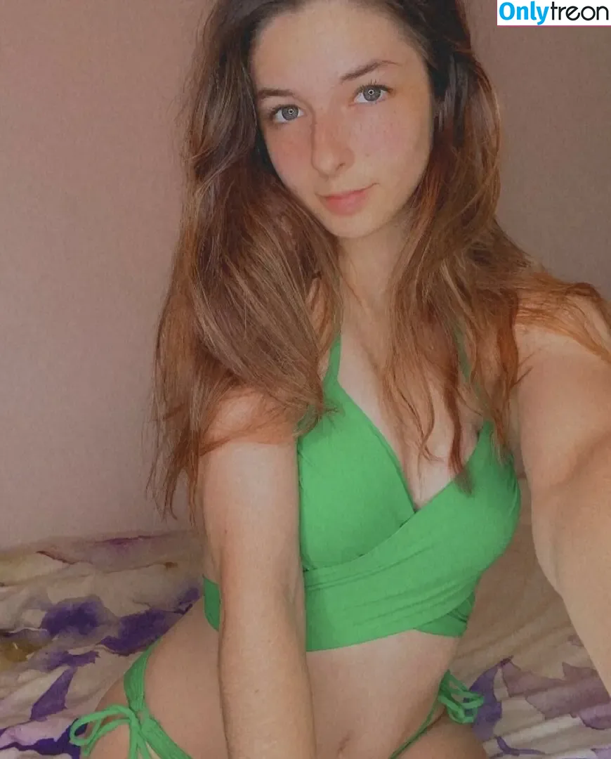 EllaAfterHours nude photo #0009 (Ella Bloom / ItsEllaBloom / moreofella)