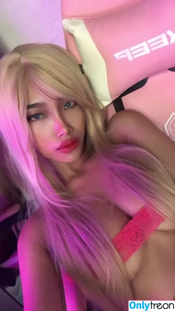 Ellacos nude photo #0216 (june_likeamonth)