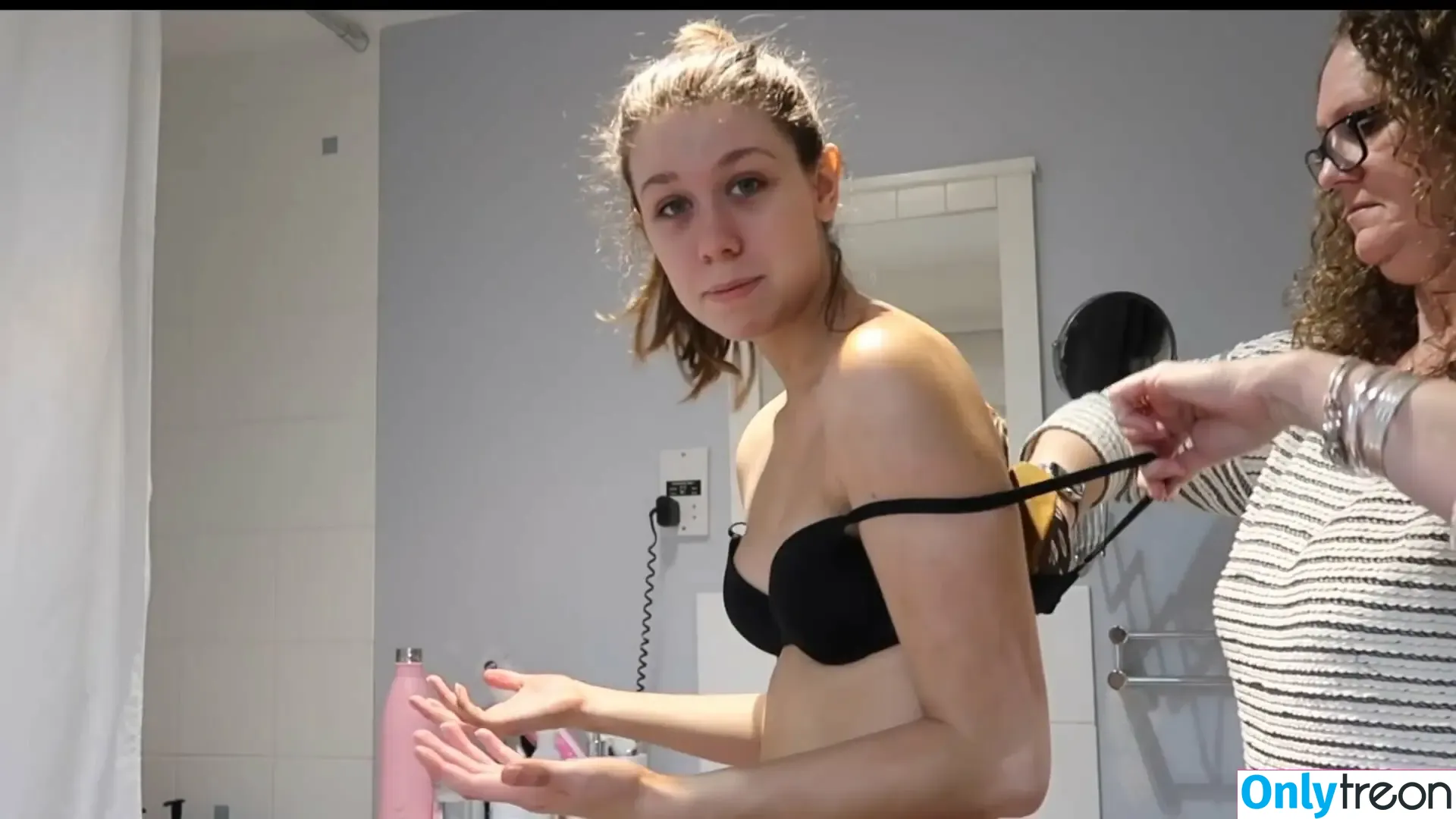 Ellbat nude photo #1078 (Elena Bateman / elenabatman)