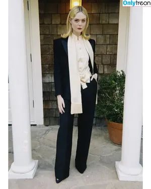 Elle Fanning / ellefanning фото голая #2690
