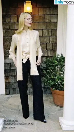 Elle Fanning / ellefanning фото голая #2693