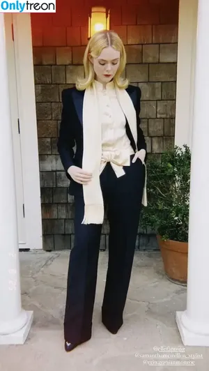 Elle Fanning / ellefanning фото голая #2695