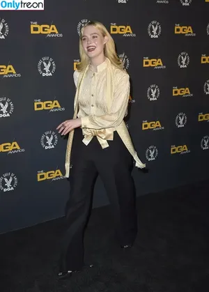 Elle Fanning / ellefanning фото голая #2696