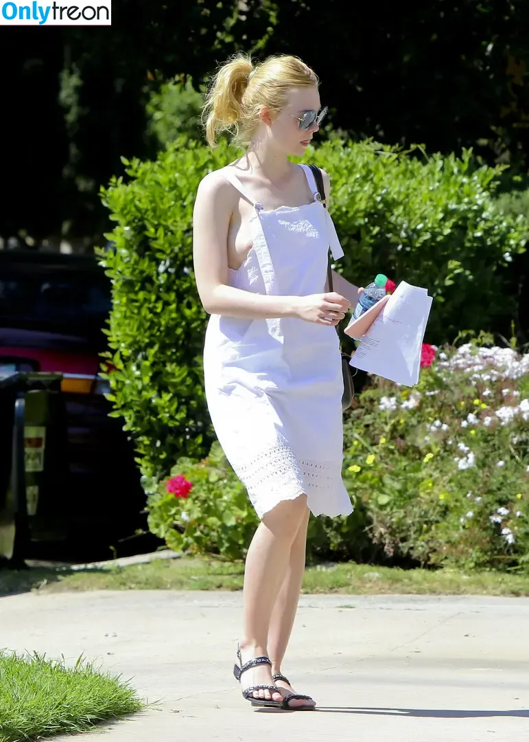 Elle Fanning голая photo #2669 (ellefanning)