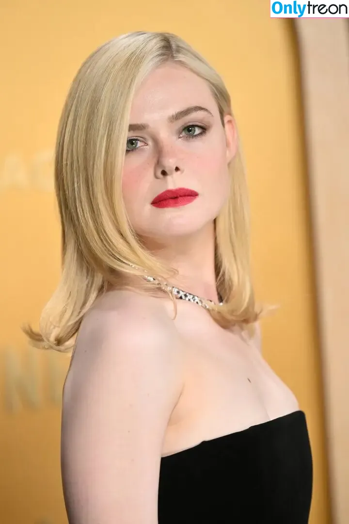 Elle Fanning голая photo #2764 (ellefanning)