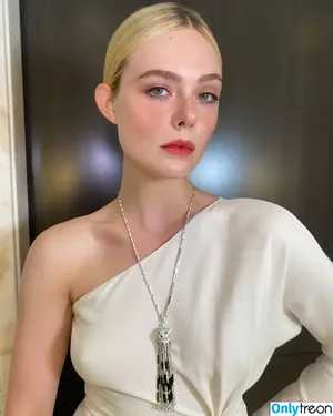 Elle Fanning / ellefanning nude photo #3200