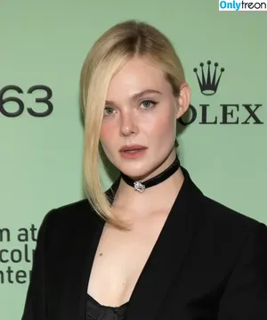 Elle Fanning / ellefanning nude photo #3259
