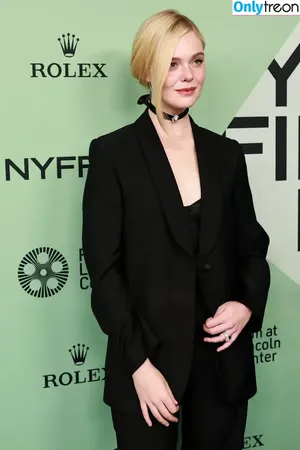 Elle Fanning / ellefanning nude photo #3269