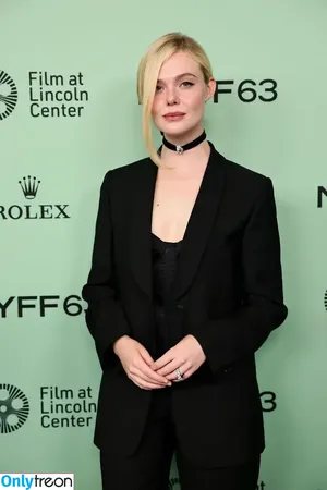 Elle Fanning / ellefanning nude photo #3270