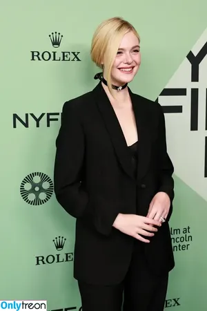 Elle Fanning / ellefanning nude photo #3271