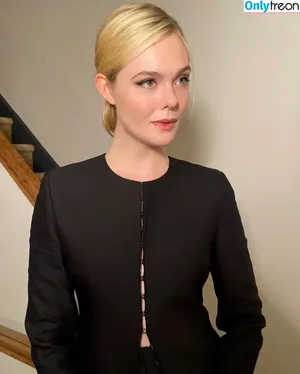 Elle Fanning / ellefanning nude photo #3292