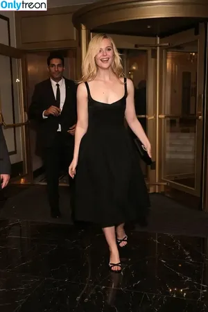 Elle Fanning / ellefanning nude photo #3335