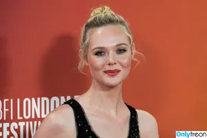 Elle Fanning / ellefanning nude photo #3353