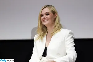 Elle Fanning / ellefanning nude photo #3383