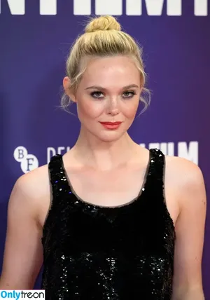 Elle Fanning / ellefanning nude photo #3417