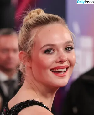Elle Fanning / ellefanning nude photo #3418