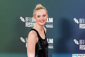Elle Fanning / ellefanning nude photo #3432