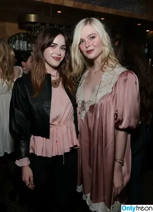 Elle Fanning / ellefanning nude photo #3444