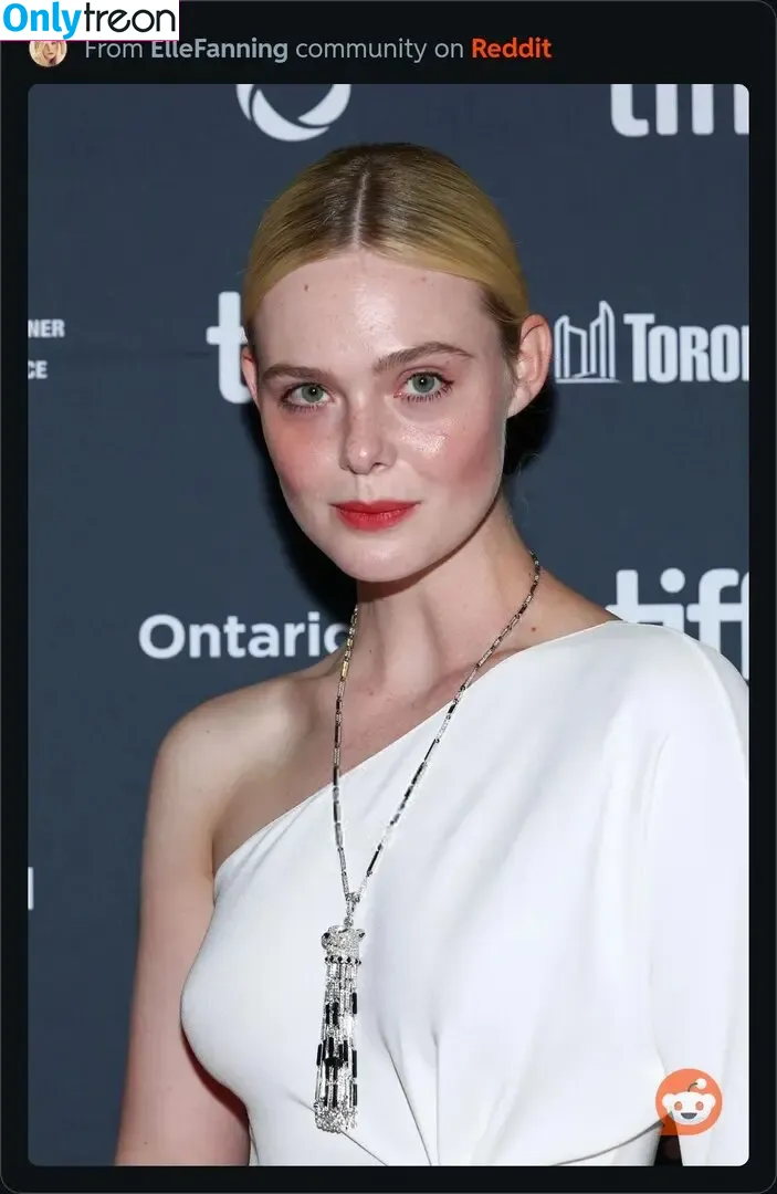 Elle Fanning nude photo #3208 (ellefanning)