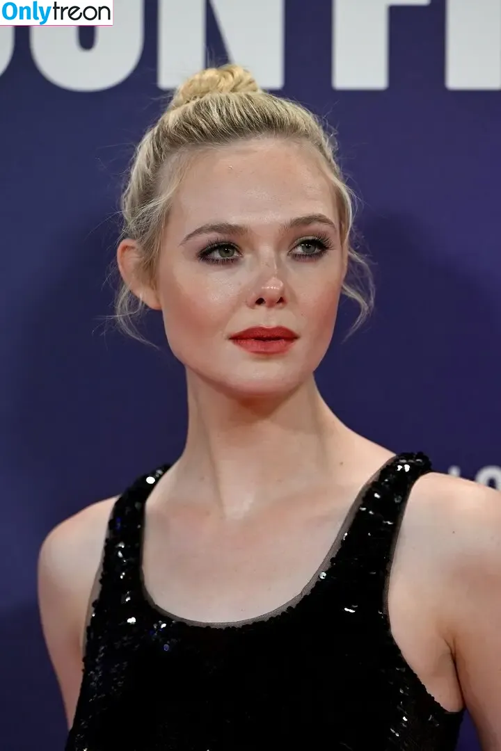Elle Fanning nude photo #3357 (ellefanning)