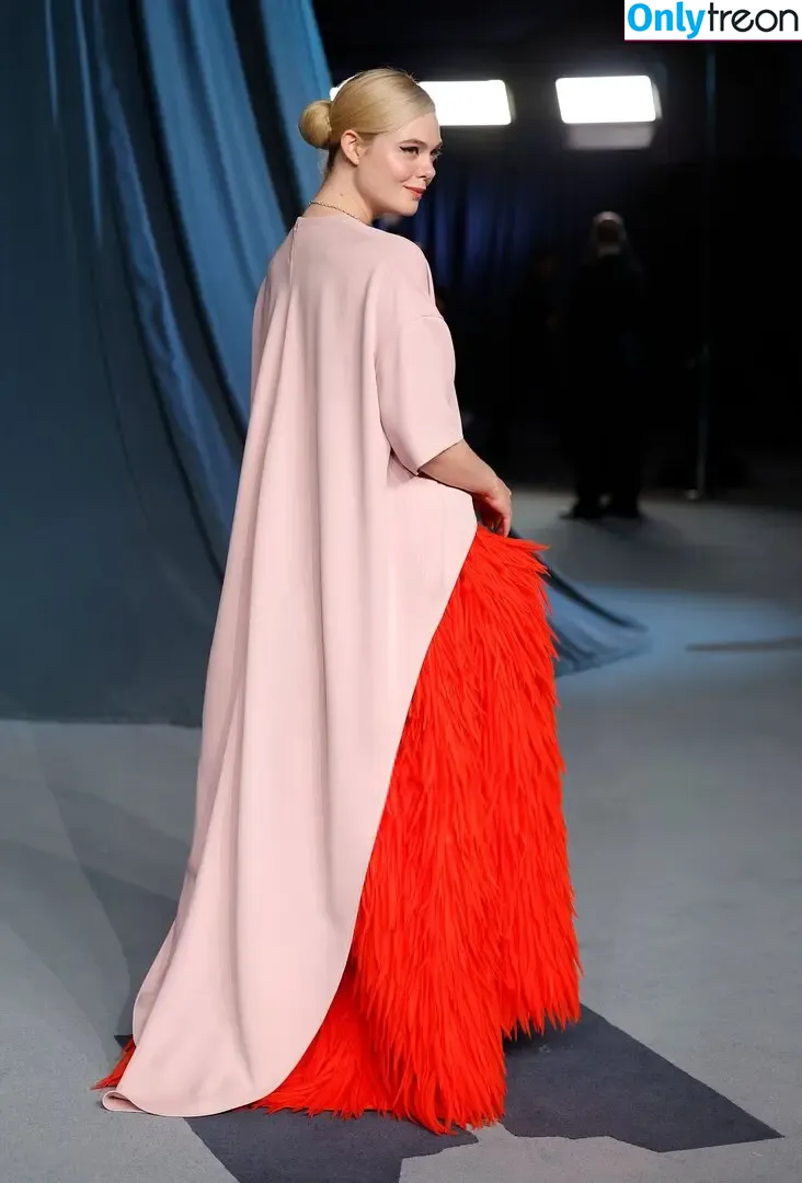 Elle Fanning голая photo #3452 (ellefanning)