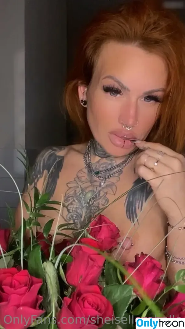 Elle Rebelle nude photo #0003 (sheisellerebelle)
