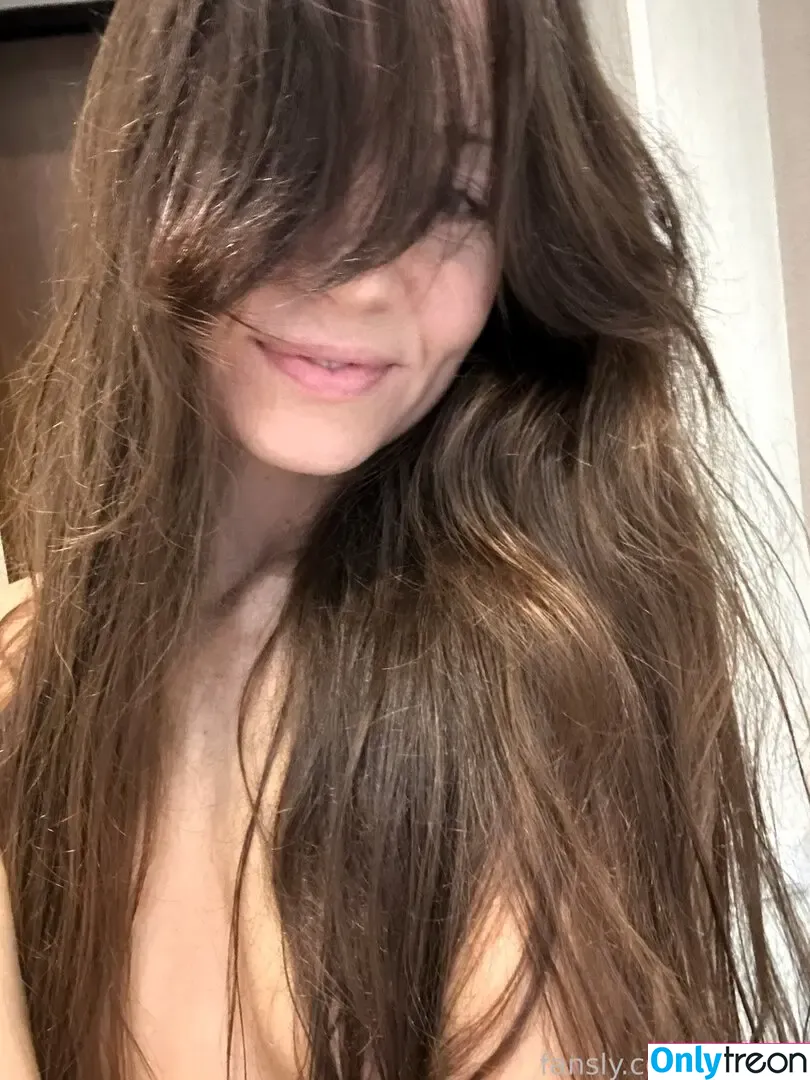 Elleelfa nude photo #0024 (Elleelfa)