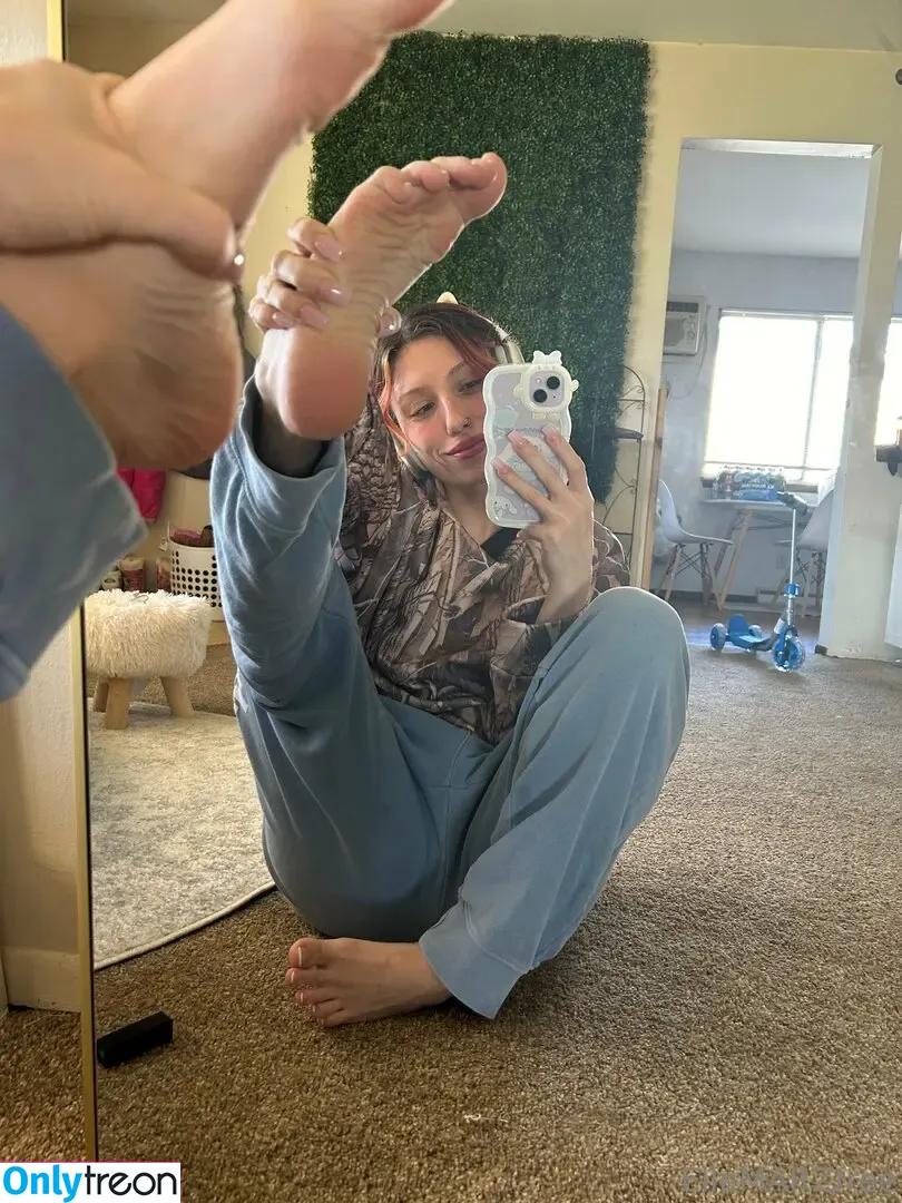 ellemarzfree nude photo #0007 (emarzasmr)