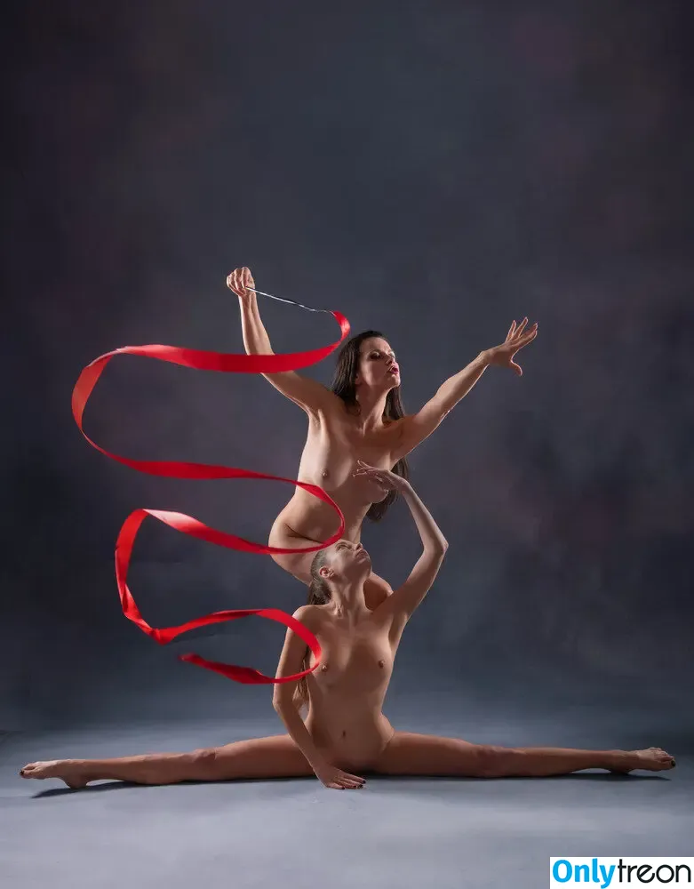 Ellen Slusarchi nude photo #0050 (Elena Slusarchik / aleksa_slusarchi / slusarchi_sister)
