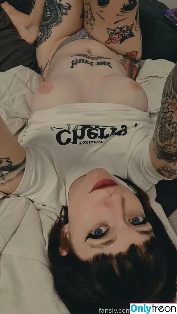 elleslove голая photo #2019 (elles / ellesclub / heartsicx)