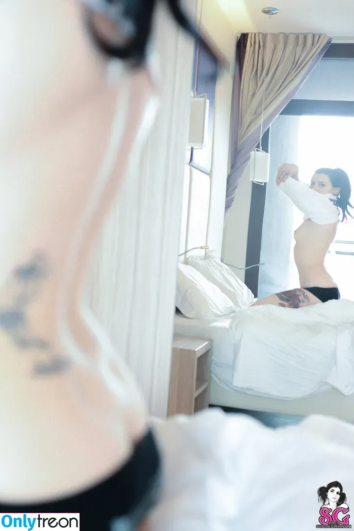 Ellie Alien ASMR nude photo #0061 (ellie.alien.asmr / elliealienasmr)