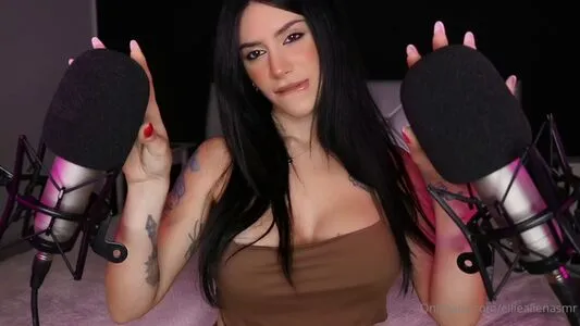 Ellie Alien / ellie.alien.asmr / elliealienasmr фото голая #0100
