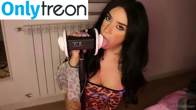 Ellie Alien nude photo #0117 (ellie.alien.asmr / elliealienasmr)