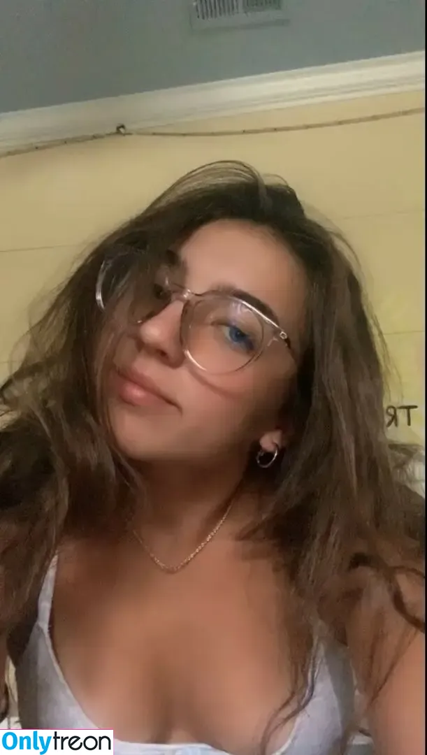 Ellie Dobleske голая photo #0090 (ellieraedobleske / scrubnumberone)