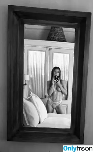 Ellie Goulding / elliegoulding / zarinamae nude photo #0986