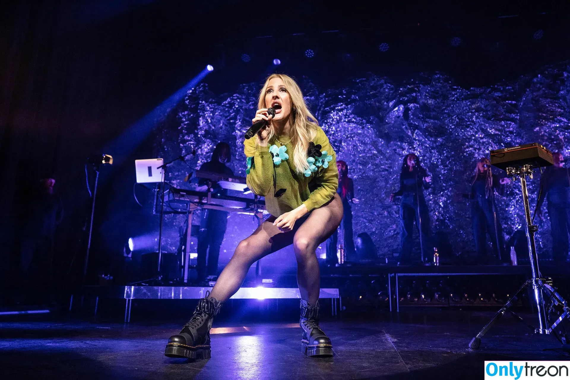 Ellie Goulding голая photo #0246 (elliegoulding / glovored)