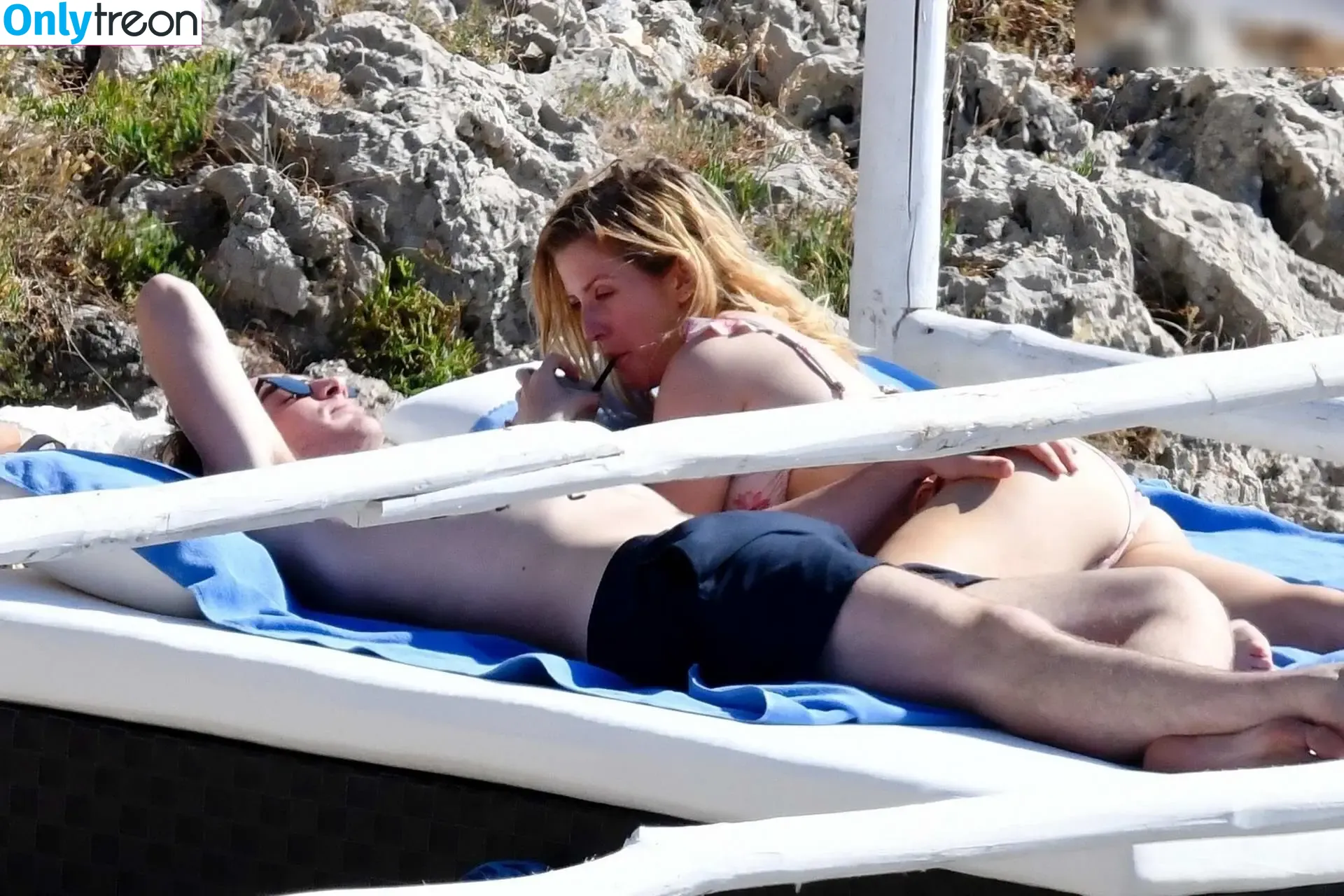 Ellie Goulding nude photo #0843 (elliegoulding / glovored)