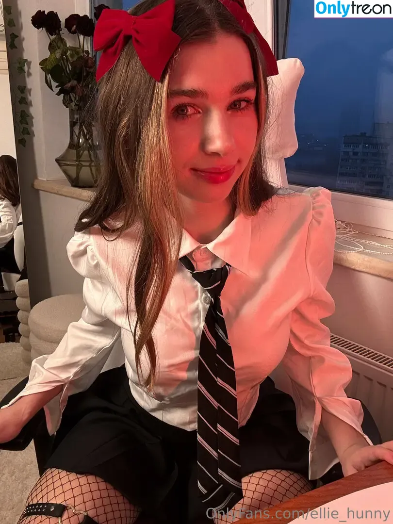 ellie_hunny nude photo #0040 (gamer_elliee)