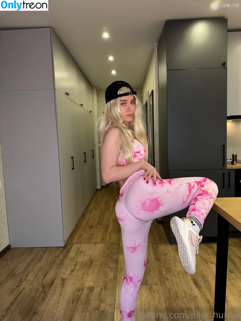 ellie_hunny nude photo #0090 (gamer_elliee)