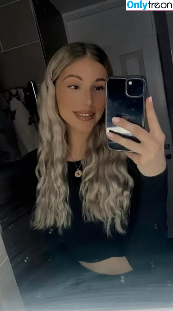 Ellie M nude photo #0010 (ellie.m / ellieskyyy95)